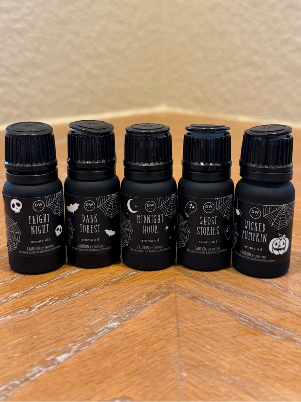 DW Home Halloween Holiday Aroma Fragrance Essential Oil Set